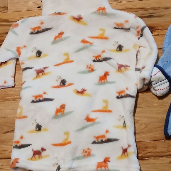 Bundle Of 2 Baby Bath Robes 0-9Months - Picture 4 of 12